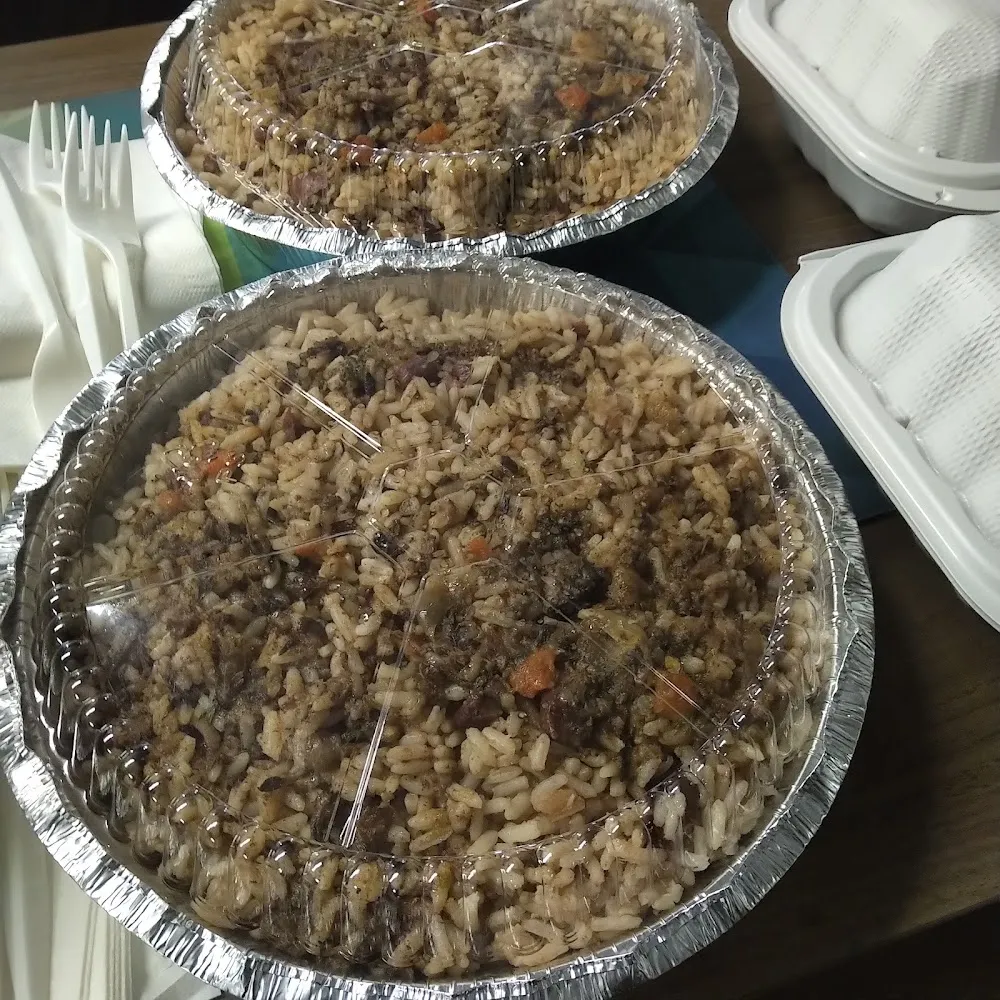 Rice and Peas with Oxtail Gravy